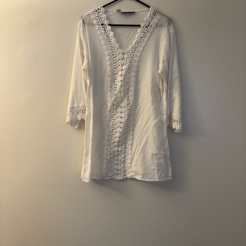La Blanca Ivory V-Neck Crochet-Trim Tunic
